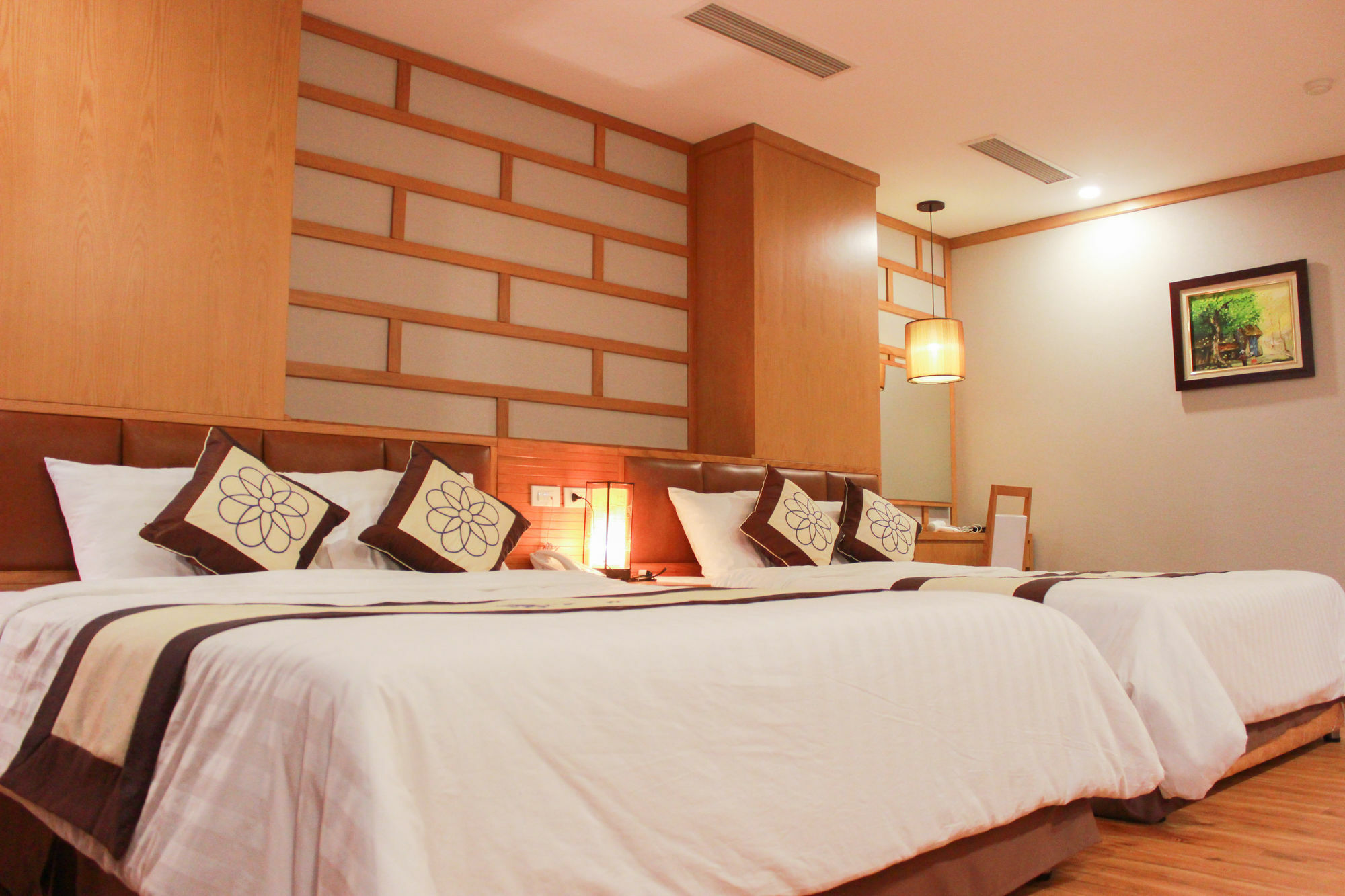 Sinh Plaza Hotel Hanoi